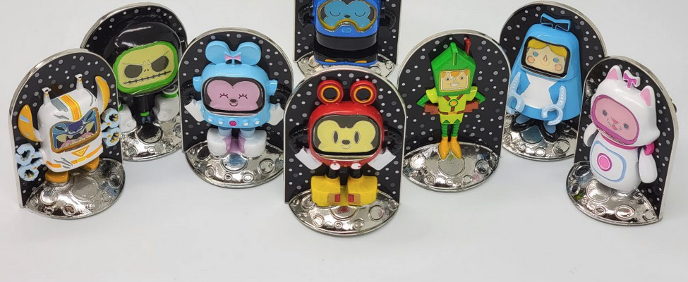 Featured image for “Eric Tan Adds To His Adorable Vinyl Figure Series With Limited Edition “Moonliner Astronaut Pins””